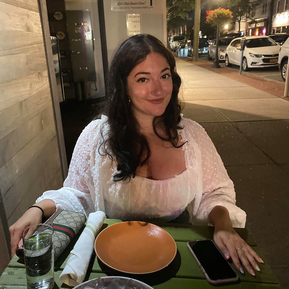 Meet your Posher, Danielle